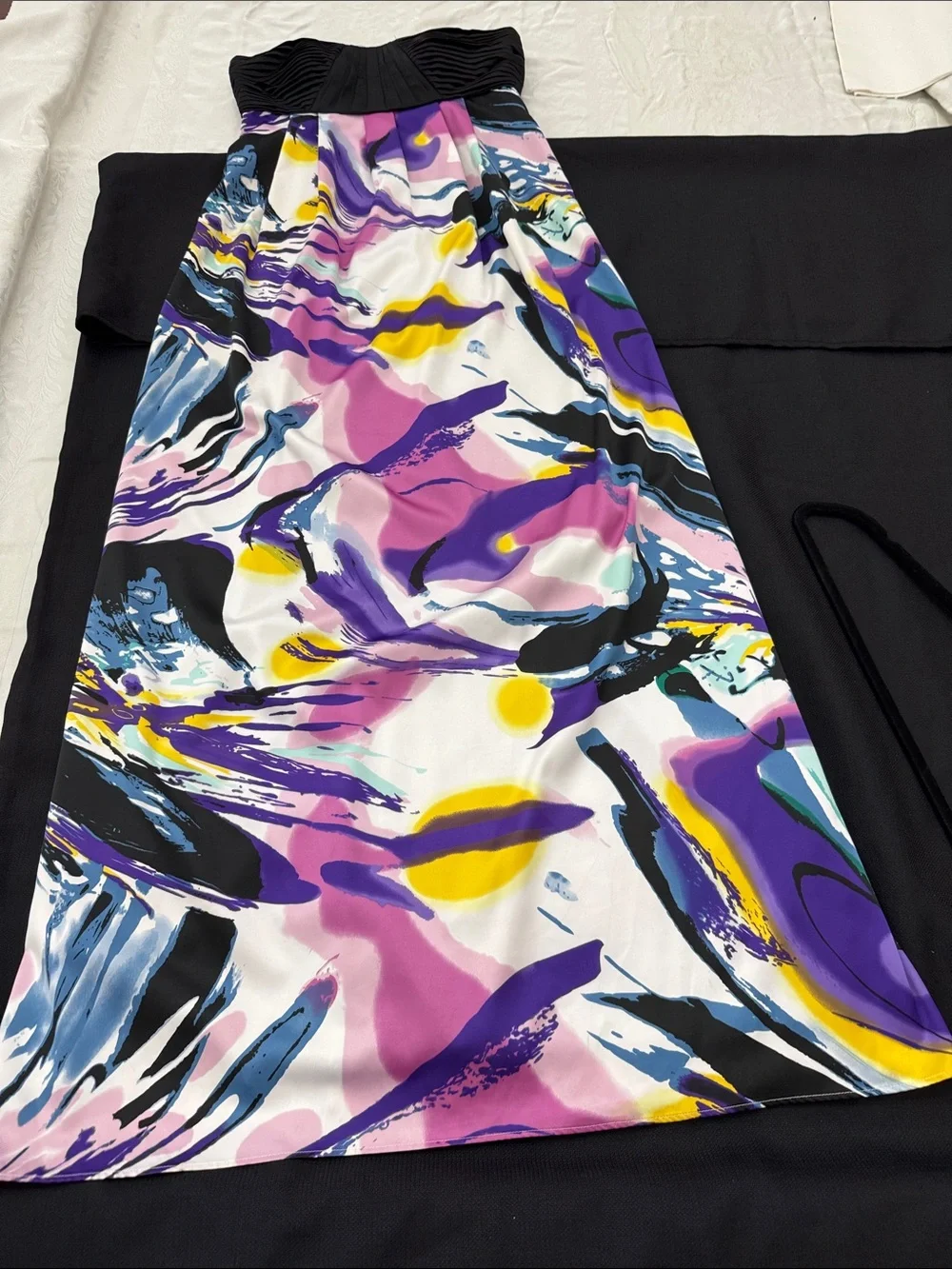 Gianni Bini strapless maxi dress with vibrant abstract watercolor.  (OlCC)